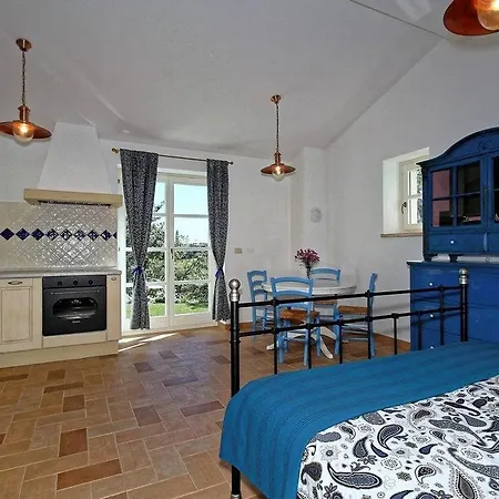 Holiday home Dvori Na Brigu *